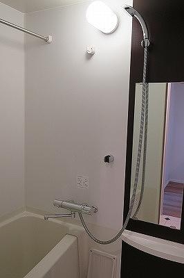 バス・シャワールーム　☆ゆったりくつろげるお風呂☆