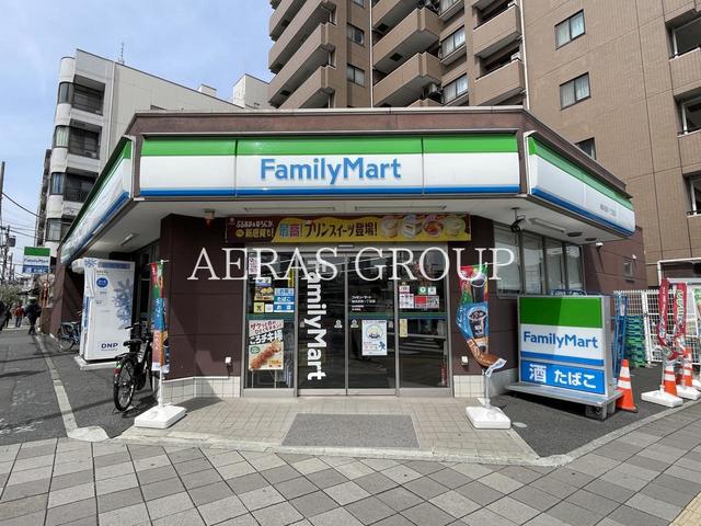 コンビニ　ファミリーマート 横浜反町一丁目店（コンビニ）まで219m