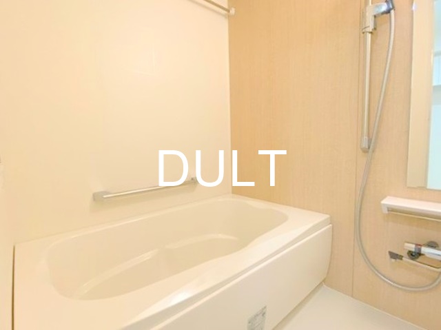 バス・シャワールーム　バスルームです。