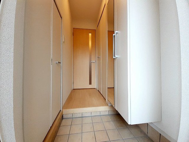 玄関　ゆったりとした玄関です