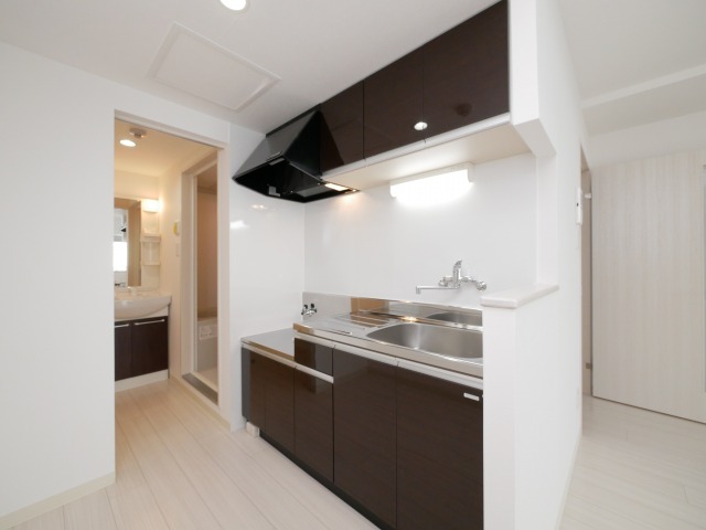 キッチン　人気で使用しやすい独立型キッチン採用です♪