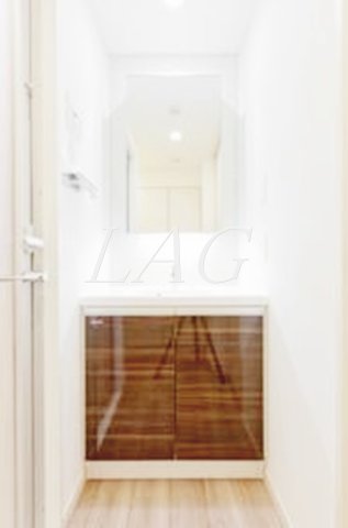 洗面設備　独立洗面台です。