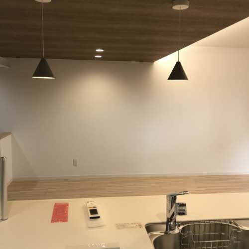 キッチン　キッチンからのお部屋の眺めです。