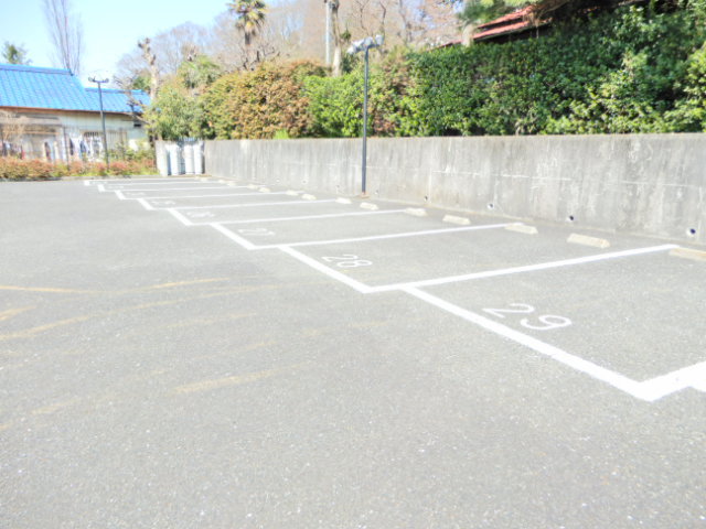 駐車場　駐車場　別途契約（要空確認）
