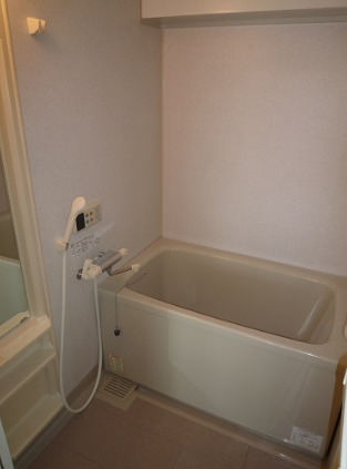 バス・シャワールーム　日々の暮らしに欠かせないお風呂です