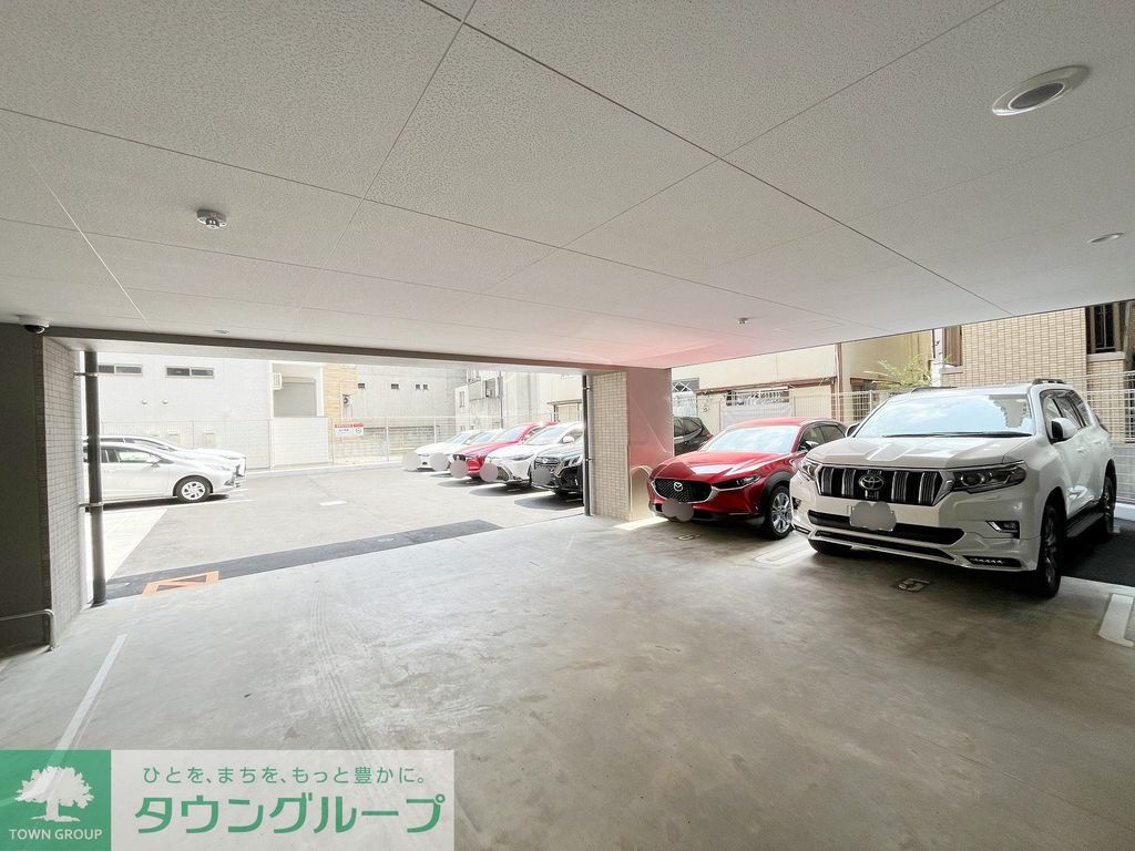 駐車場　駐車場