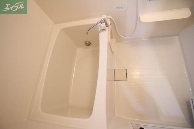 バス・シャワールーム　バスルーム