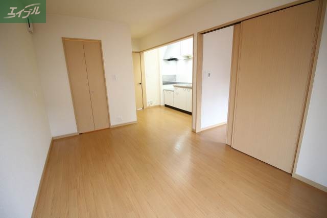 居室・リビング　リビング