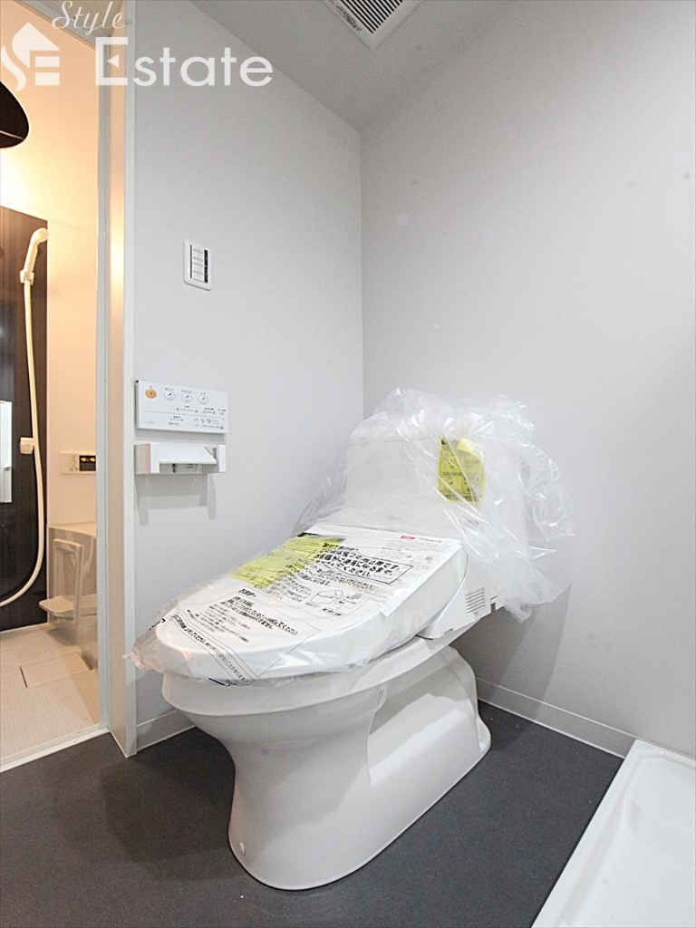 トイレ　トイレ　温水洗浄暖房便座