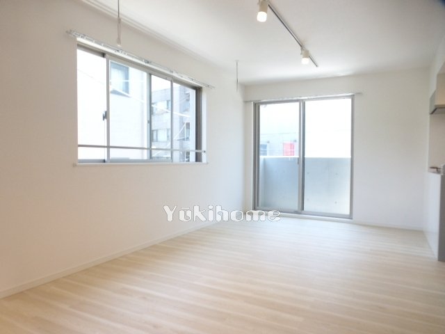 居室・リビング　居室