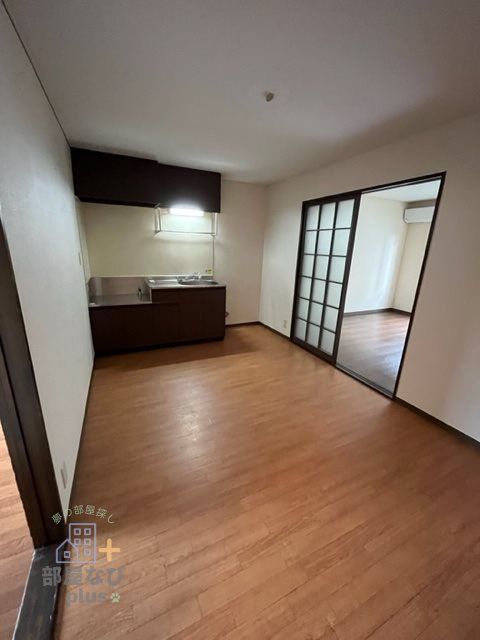 居室・リビング　※他号室写真です