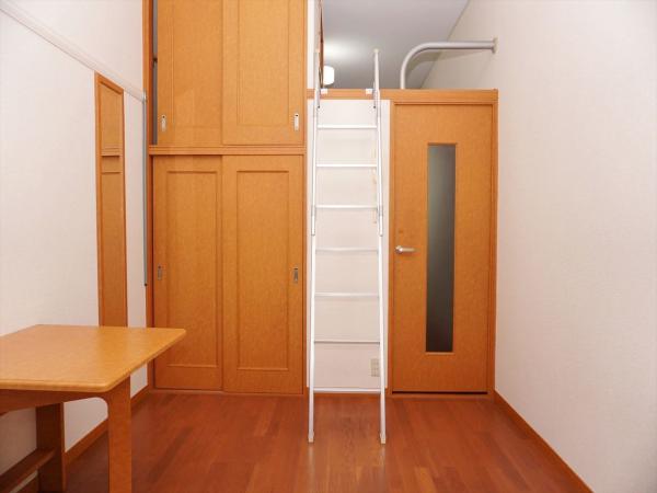 居室・リビング　内装