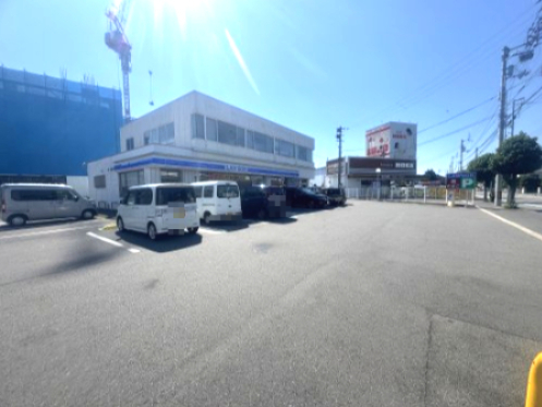 コンビニ　ローソン 徳島中吉野町店（コンビニ）まで336m