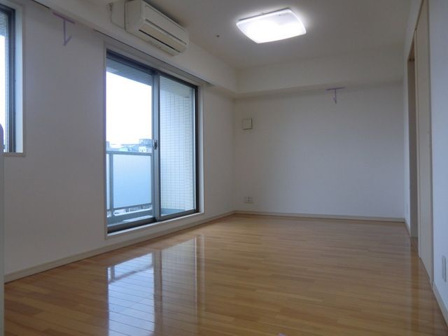 その他部屋・スペース　★ゆったりとしたサイズのリビング★