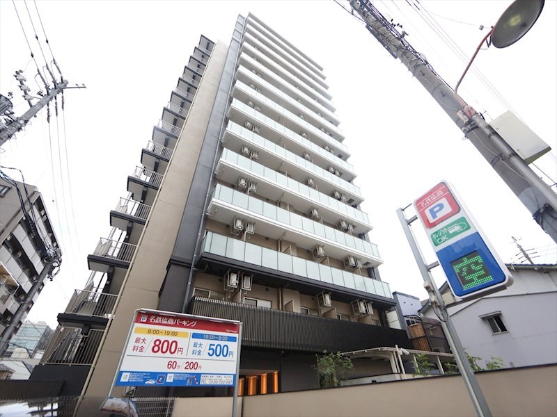 建物外観　外観　オートロック　宅配ＢＯＸ　防犯カメラ　分譲賃貸