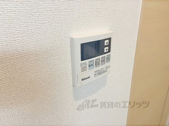 その他設備　給湯器リモコン