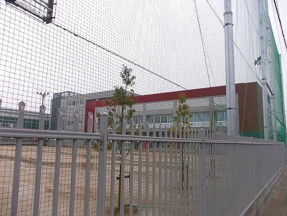 小学校　国府小学校（小学校）まで900m