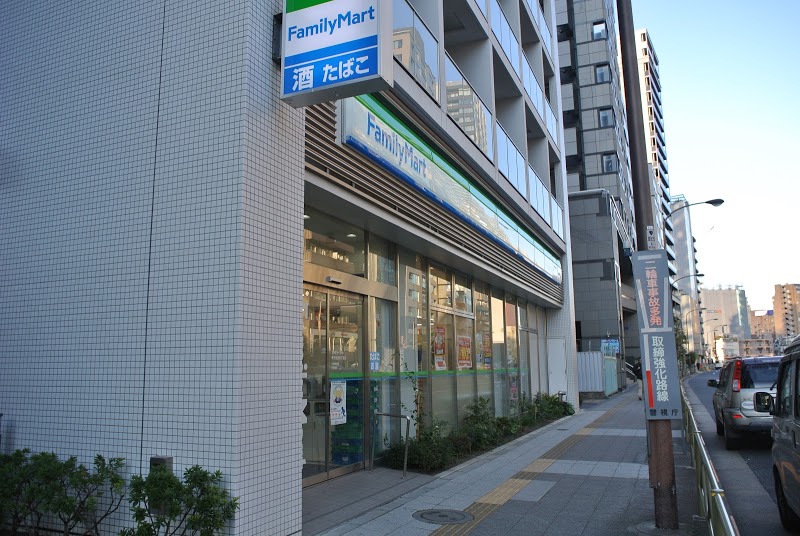 コンビニ　ファミリーマート東五反田四丁目店（コンビニ）まで87m