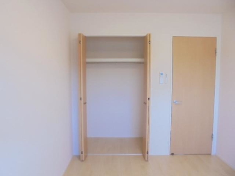 収納　図面と現状に相違がある場合には現状を優先