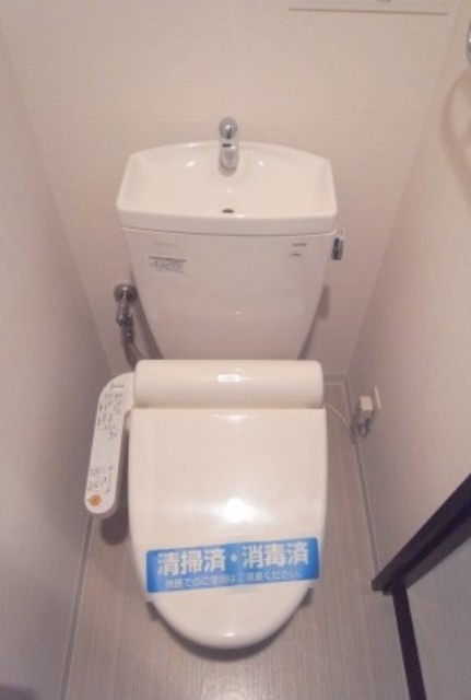 トイレ　別部屋参考写真