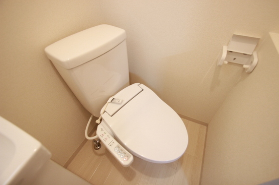 トイレ　※別部屋の写真です