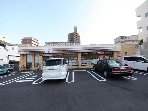 その他　セブンイレブン名古屋泉3丁目店（その他）まで412m