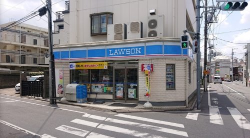 コンビニ　ローソン 成増三丁目店（コンビニ）まで567m