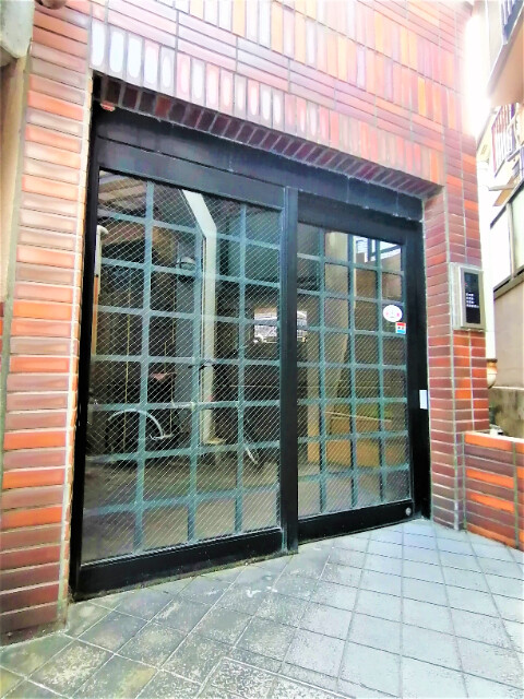 エントランス　◇オートロック付きエントランス◇