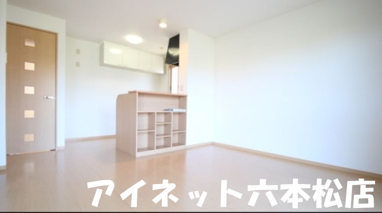 居室・リビング　広々としたリビングです。