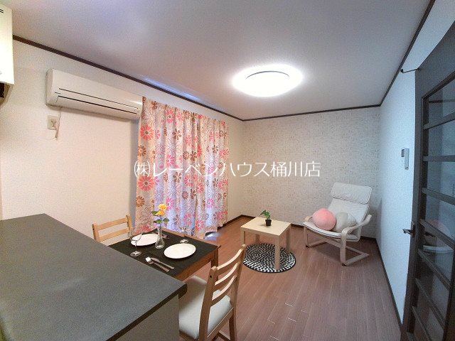 居室・リビング　レーベンハウス桶川店へ　048-787-5511