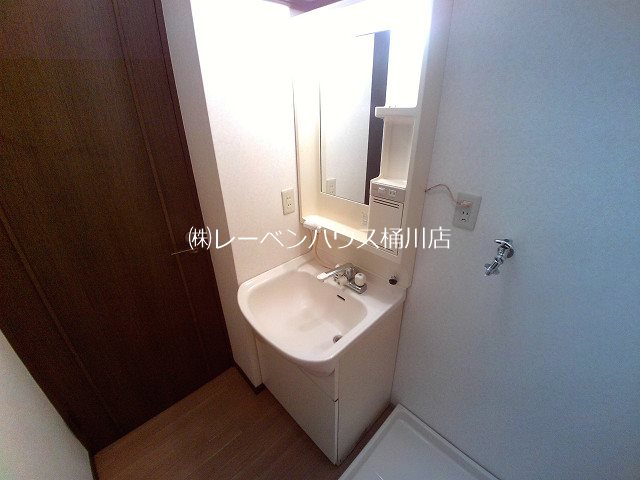 洗面設備　レーベンハウス桶川店へ　048-787-5511