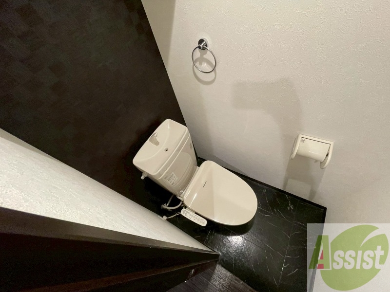 トイレ　トイレです。ウォシュレット付を探している方、おすすめです。
