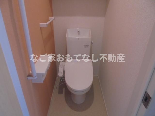トイレ　同型タイプ写真