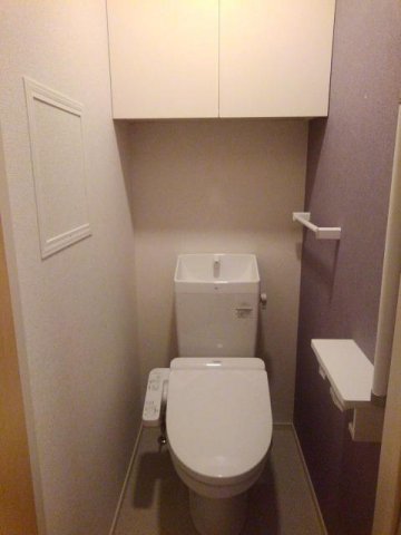 トイレ　落ち着いたトイレです