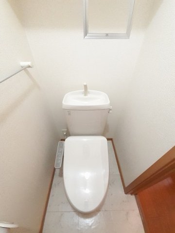 トイレ　コンパクトで使いやすいトイレです