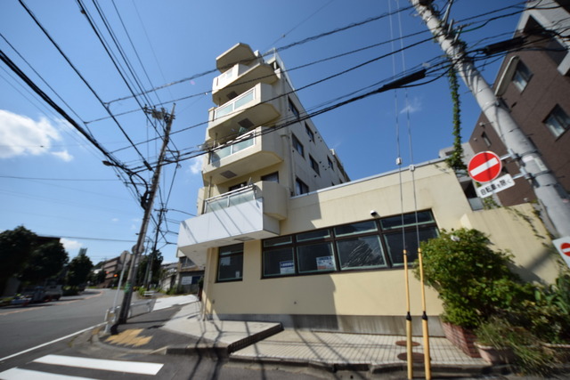 建物外観　★青い空、白い雲★