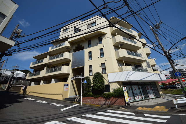 建物外観　★青い空、白い雲★