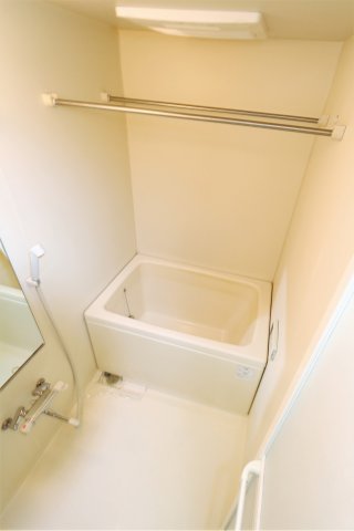 バス・シャワールーム　参考写真（同物件別部屋）