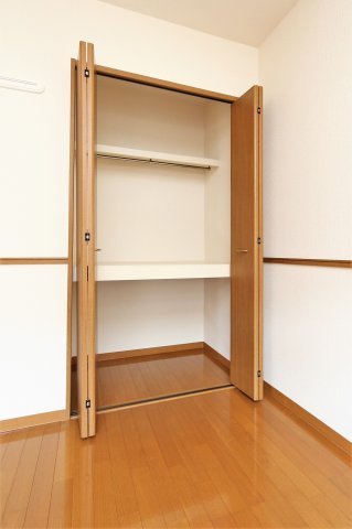 収納　参考写真（同物件別部屋）