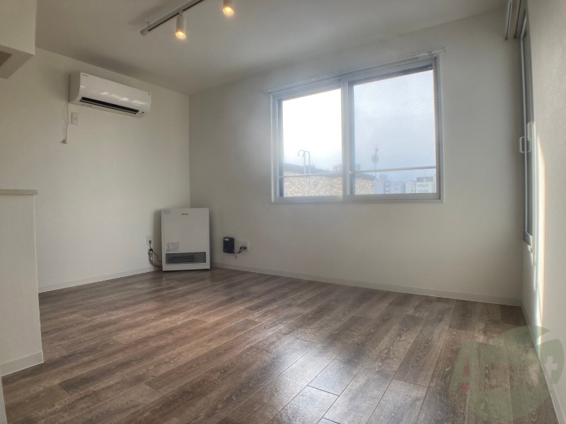 居室・リビング　広くてキレイなお部屋が広がっていて、充実した生活が送れそう。