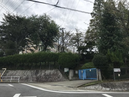小学校　名古屋市立高針小学校（小学校）まで825m