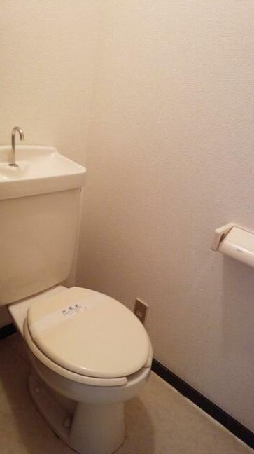 トイレ　※別部屋参考写真☆洋式トイレ☆