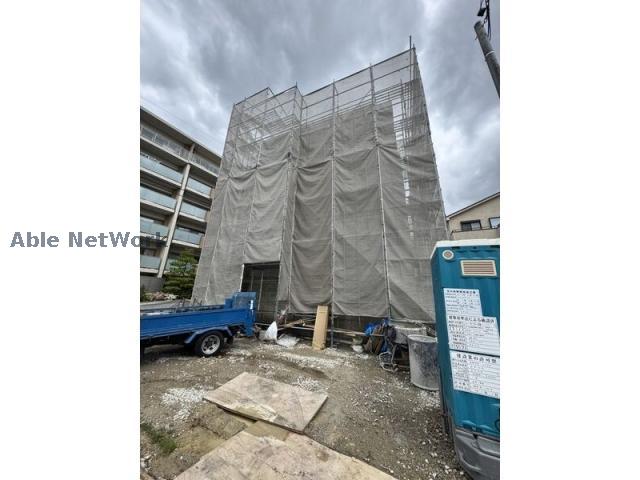 建物外観　建築中