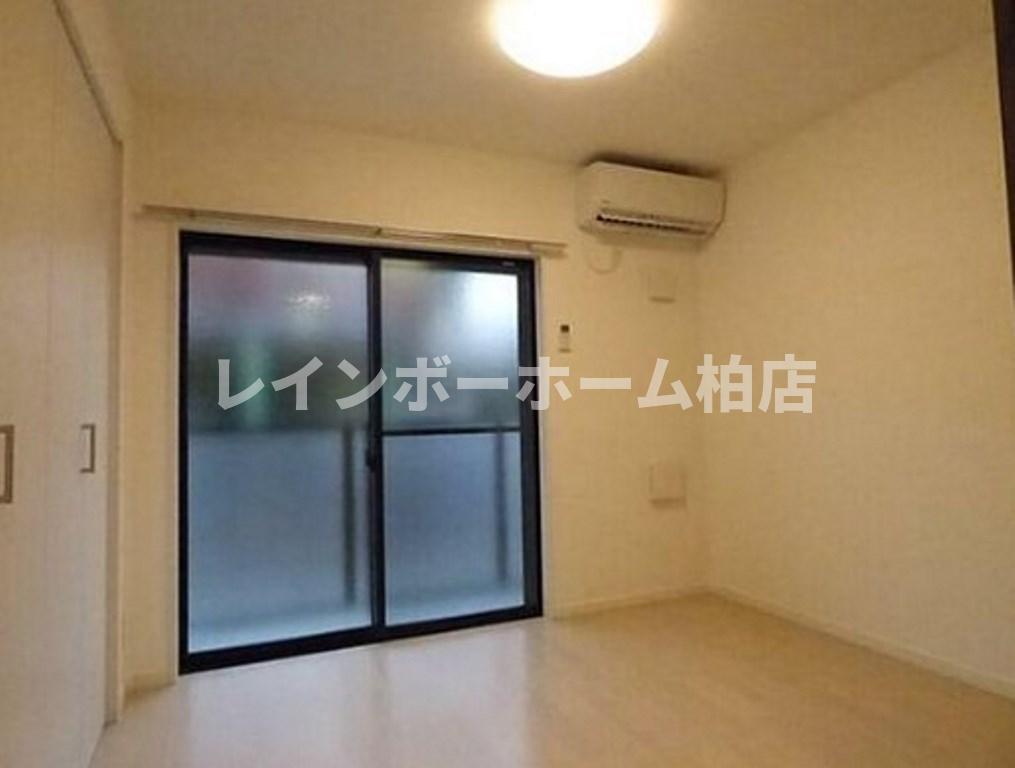その他部屋・スペース　落ち着いて過ごせるお部屋なので、寝室にいかがでしょうか