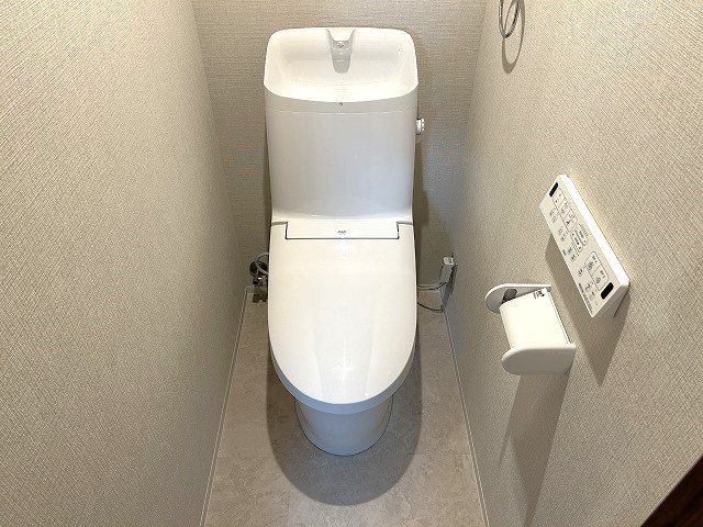 トイレ　参考写真。