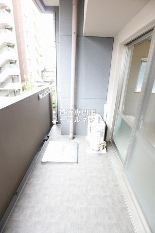 バルコニー　バルコニー付きで採光＆風通し良好！