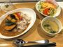 その他　●野菜たっぷりチキンカレー●サラダ●はちみつレモンゼリー