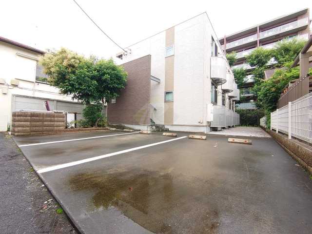 駐車場　カーサ小金井（コガネイ）