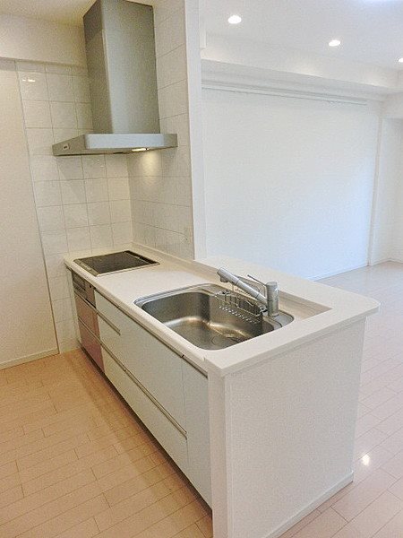 キッチン　※別部屋・参考画像