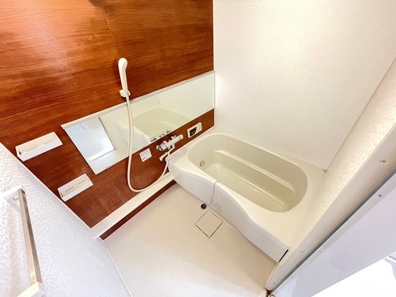バス・シャワールーム　※別部屋の写真です